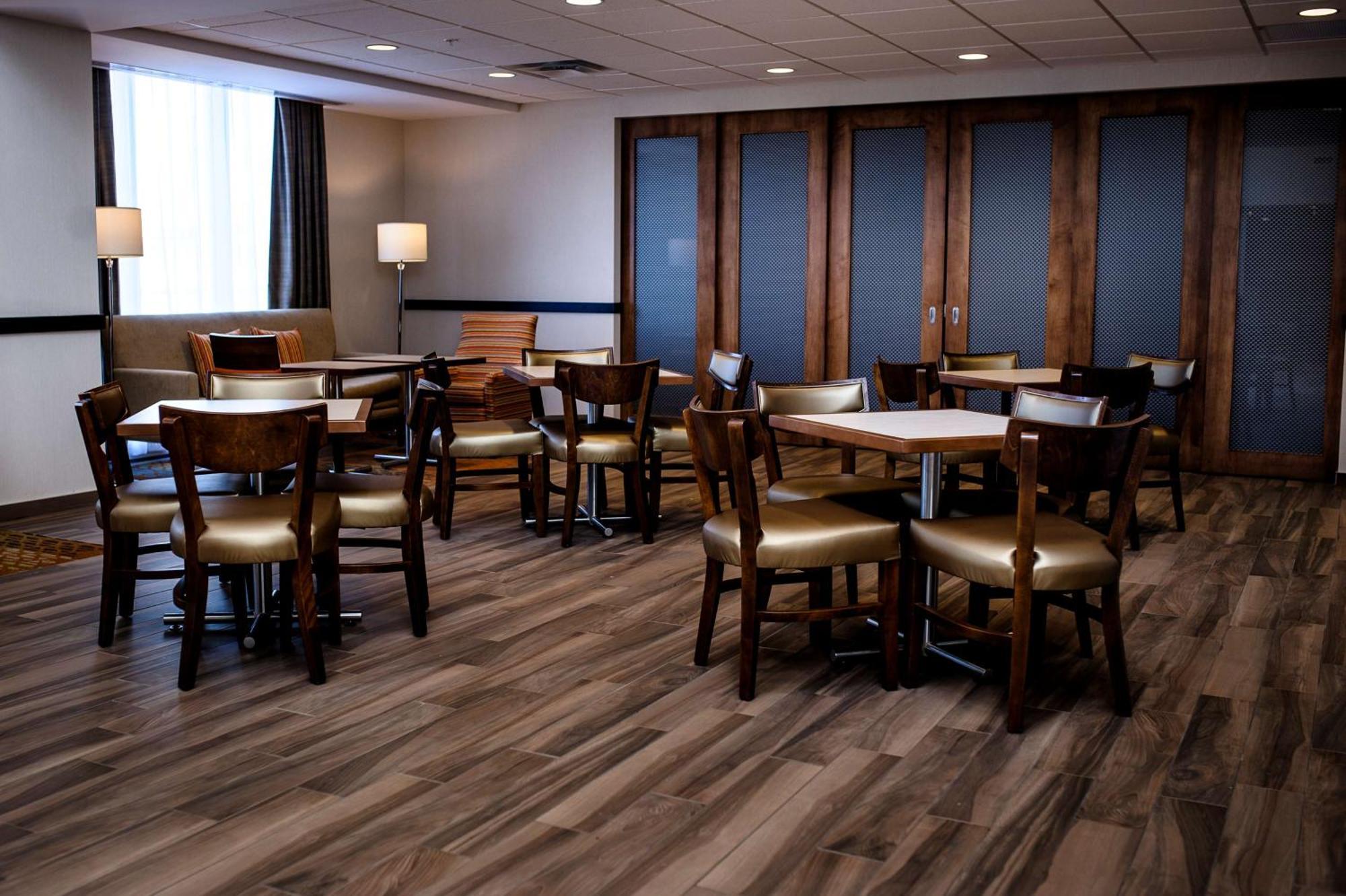 Hampton Inn & Suites Truro, Ns Екстер'єр фото